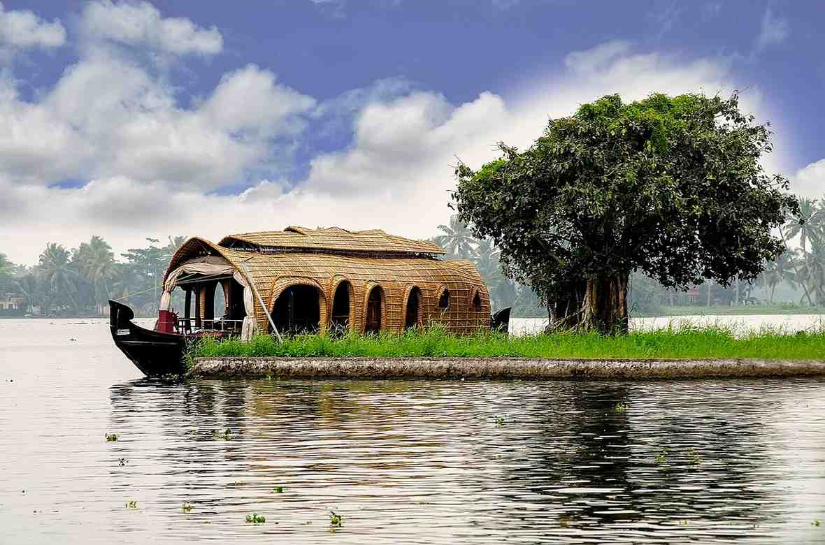 discover kerala beach and backwater tour packages